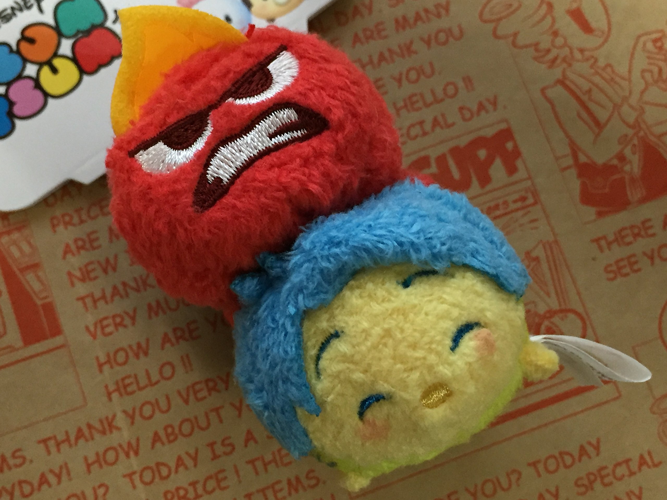 Amazon.co.jp: TSUMTSUMU ツムツム インサイドヘッド ヨロコビ